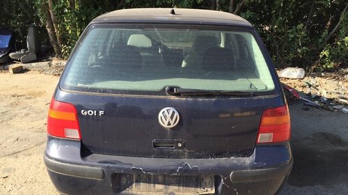 Dezmebrez VW Golf 4-1.4 din 2002