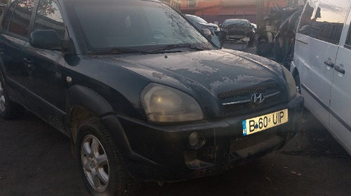 Dezmembrări Hyundai Tucson an fabricație 2005 motor 2.0 diesel 4x4 mașină completă