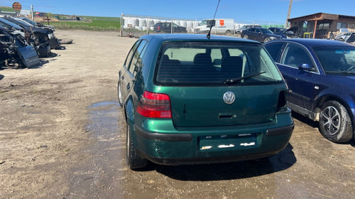 Dezmembrări vw golf 4 motor 1,4 benzină anul 2001 tip motor axp