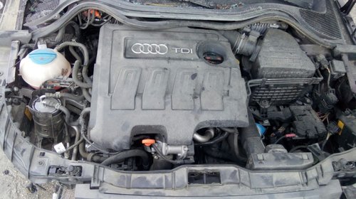 Dezmembram Audi A1 2012 1.6 TDI CAYB cutie automata NUB