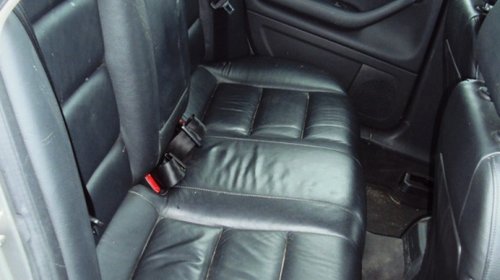 Dezmembram Audi A4 - 2003 - 1.8 Turbo Quatro