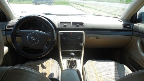 DEZMEMBRAM AUDI A4 B6 1.9 TDI AN FABRICATIE 2003