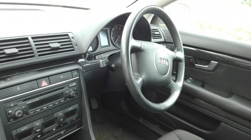 Dezmembram Audi A4 B6 2.0 Fsi