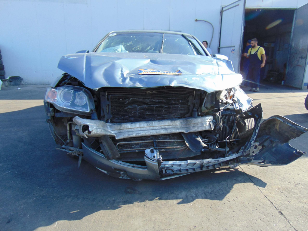 Dezmembram Audi A4 B7, 2.0TDI, Tip motor BNA, An fabricatie 2005