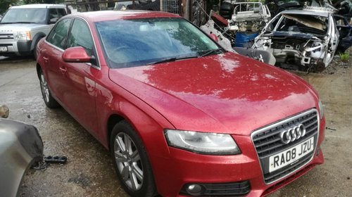 Dezmembram audi a4 b8 fabricatie 2011 motoriz