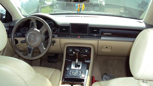 Dezmembram Audi A8 2005