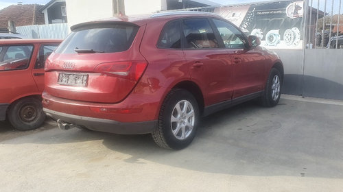 Dezmembram Audi Q5 din 2010