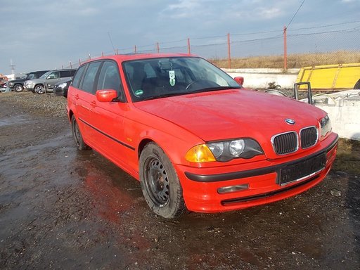 Dezmembram bmw 318 i combi din 2001-1,8 benzina