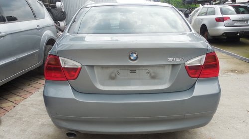 Dezmembram BMW 318i SE, 2.0 Benzina, E90, An 2006