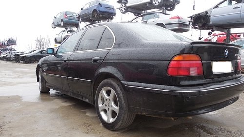 Dezmembram Bmw 520 E39 2.0benzina An 2000