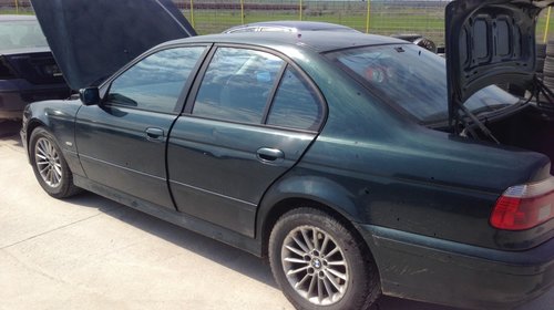 Dezmembram BMW 525 d e39 2001