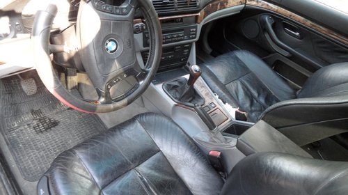 Dezmembram bmw e 39,seria 5,2,5 diesel cutie manuala din 2000