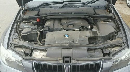Dezmembram BMW E90 320I ES benzina 2007 N46B20B