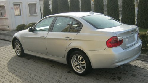 Dezmembram BMW E90