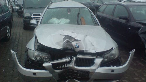 Dezmembram BMW E91, 320d, 2005