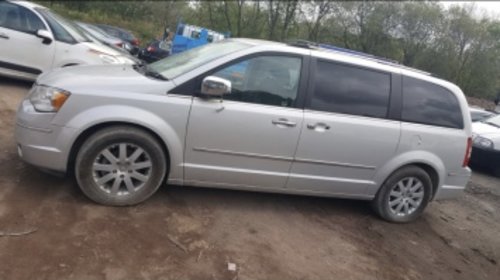 Dezmembram chrysler voyager 2008 2.8 crdi