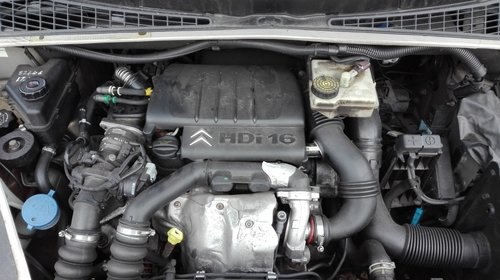 Dezmembram Citroen Xsara Picasso , 1.6HDI , tip motor 9HX , fabricatie 2002