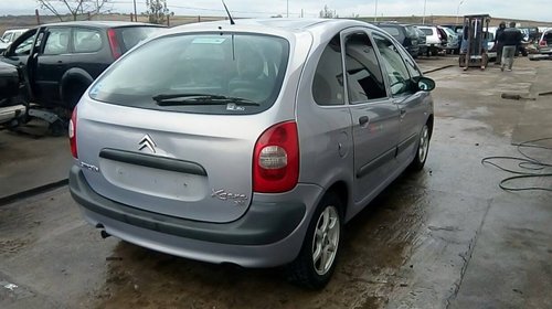 Dezmembram citroen xsara picasso din 2001-1,8 16 valve