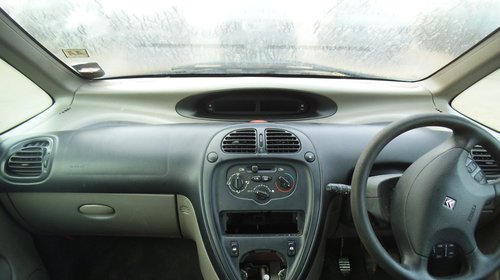 Dezmembram citroen xsara picasso din 2002-2,0 hdi