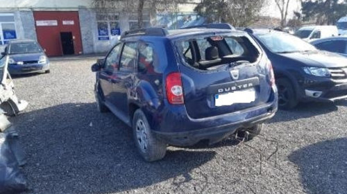 Dezmembram Dacia Duster 4x2 1600 16v