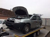 Dezmembram dacia Duster