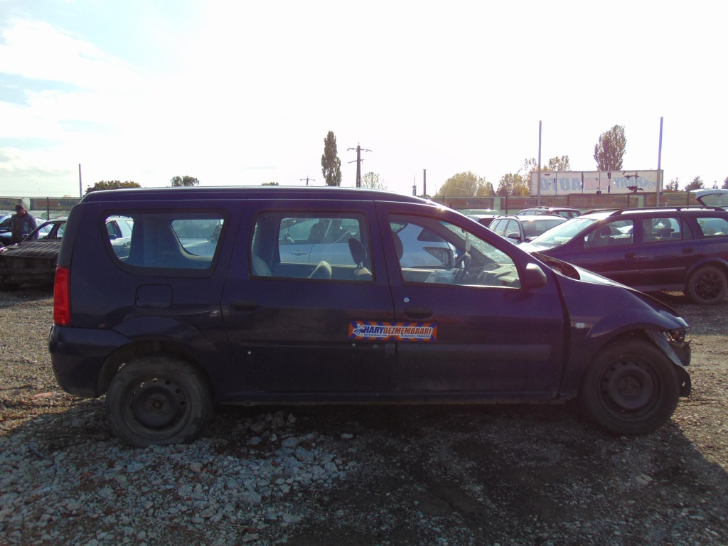 Dezmembram Dacia Logan MCV , 1.6 i , tip motor K7M-F7 , fabricatie 2006
