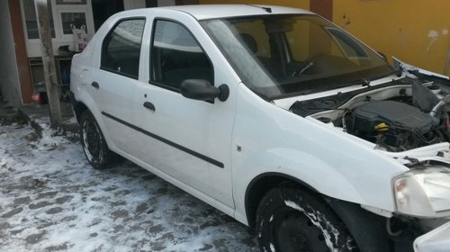 Dezmembram Dacia Logan motorizare 1.4 benzina 100000km