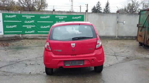 Dezmembram Dacia Sandero