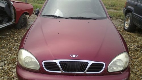 Dezmembram Daewoo Lanos motor 1.4 benzina an 