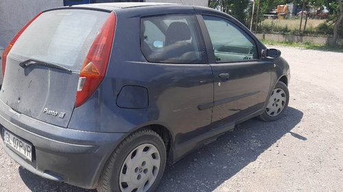 Dezmembram Fiat Punto 2 usi motor 1.2 benzina 44kw