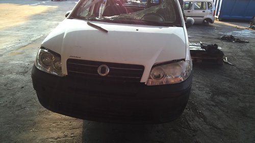 Dezmembram Fiat punto 2005 (188) 1.3 multijet