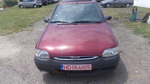 dezmembram ford escort cu motor zetec 1,6 an 1995