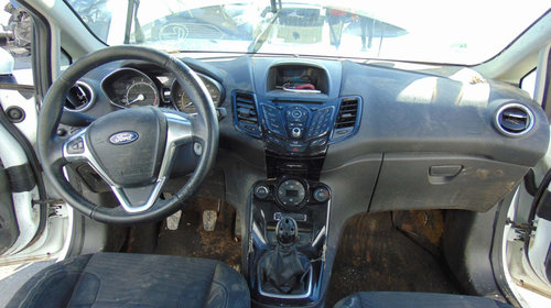 Dezmembram Ford Fiesta 7 Facelift, 1.0BENZ, Tip Motor ECOOBOST, An fabricatie 2015