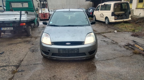 Dezmembram Ford Fiesta MK5,an fabricatie 2002