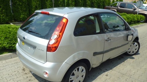 Dezmembram Ford Fiesta V