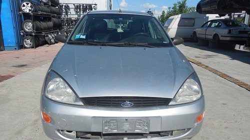 Dezmembram Ford Focus 1.8 tddi An 2000 Hatchb