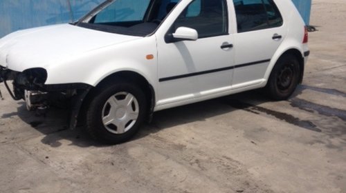 Dezmembram golf IV, 1999, 1.6 sr