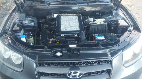 Dezmembram Hyundai Santa Fe, an 2007, motor 2.2 CRDI