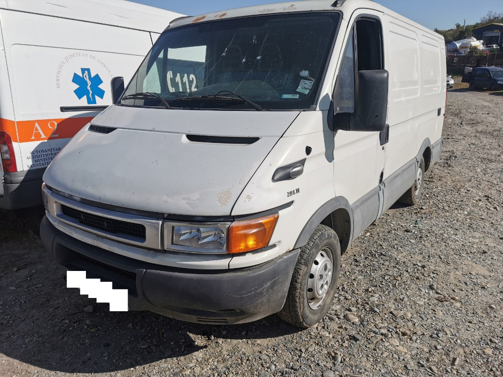 Dezmembram iveco daily 2.8jtd, an 2004, punte simpla