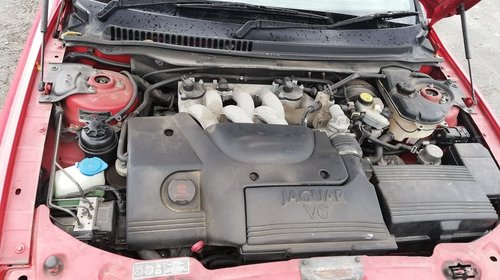 Dezmembram Jaguar X-Type 2.1 V6 Benzina 2002 Cod motor YB(AJ-V6) Transmisie manuala-5 viteze