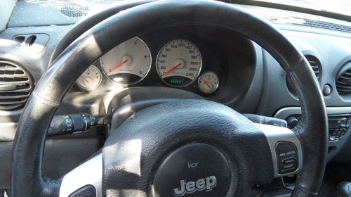 Dezmembram jeep cherokee 2,5 crd,diesel,euro 3,din 2004