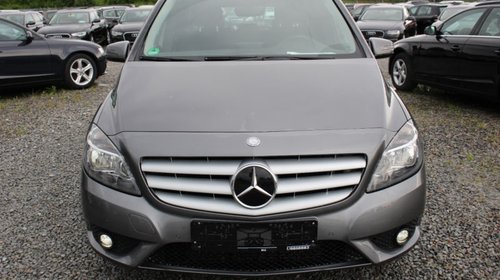 Dezmembram Mercedes B-class W246