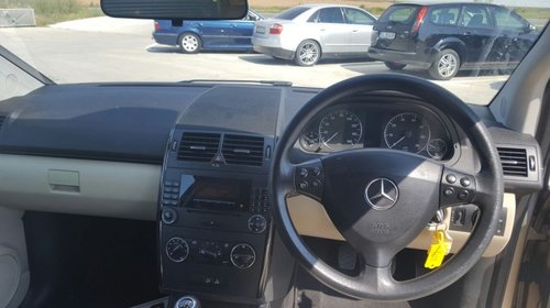 Dezmembram Mercedes Benz A Klass A150 W169