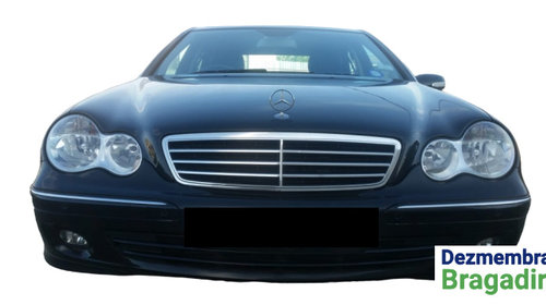 Dezmembram Mercedes-Benz C-Class W203/S203/CL