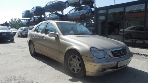 Dezmembram Mercedes-Benz C200 W203 2.2 CDTI An 2003!