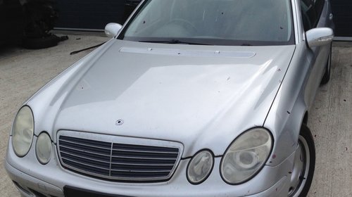 Dezmembram Mercedes Benz E 220 CDI 2004