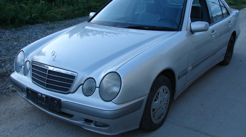 Dezmembram Mercedes-Benz E-Class W210/S210 [f