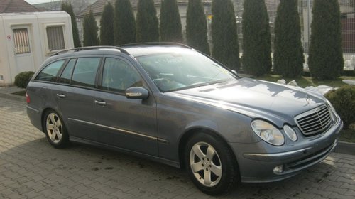 Dezmembram Mercedes Benz E Class w211