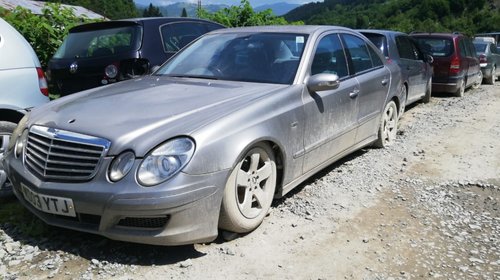 Dezmembram Mercedes Benz E270 Avantgarde AMG an fab 2003