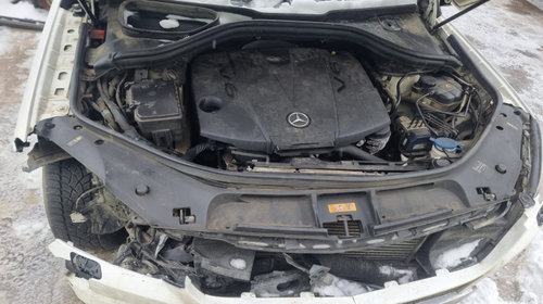 Dezmembram Mercedes-Benz ML W166 [2011 - 2015] Crossover 5-usi ML 350 BlueTEC 7G-Tronic Plus 4Matic (258 hp)
